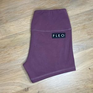 FLEO Booty short- medium
